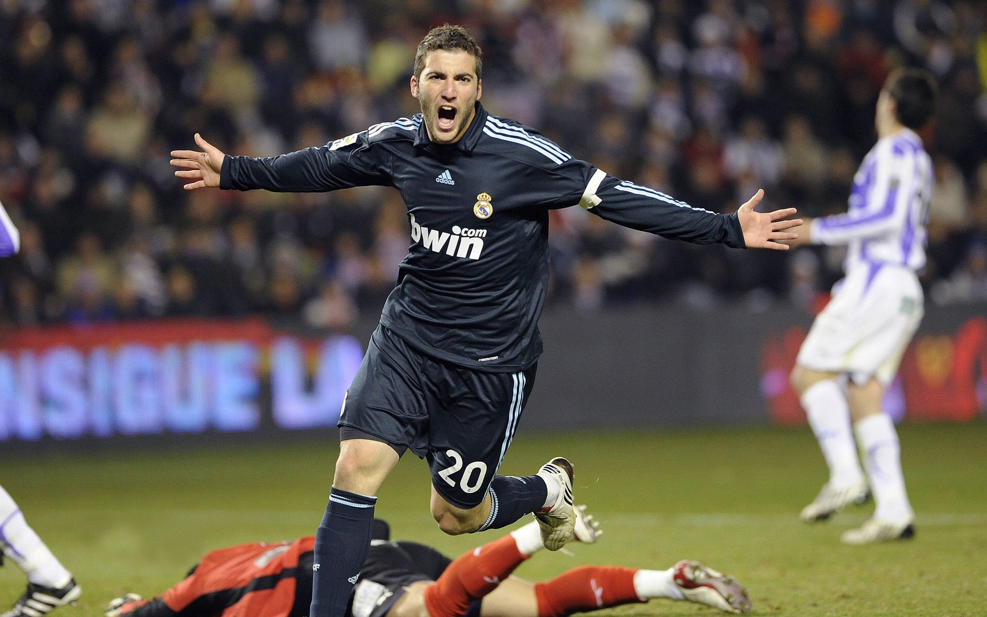 欧洲杯争冠夜：战略、技巧、激情的巅峰对决，欧洲杯冠军之争